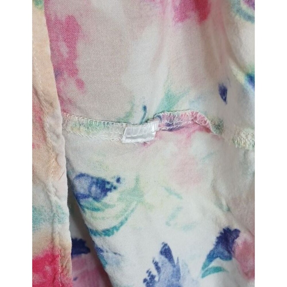 Y0111. Andree Watercolor Floral Blouse Waterfall Sleeve Plus Size V-Neck 1X - Picture 5 of 9